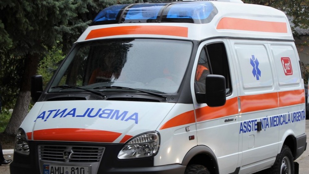 EXPLOZIE la Strășeni. Doi bărbați au ajuns la spital cu diverse arsuri pe suprafața corpului